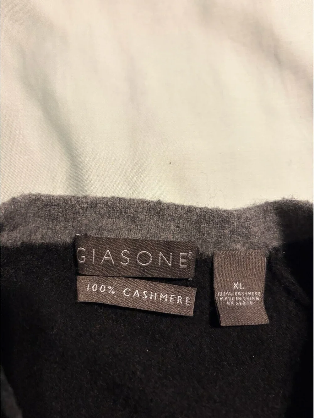 Giasone Mens Black Cashmere Classic Knit V-Neck Pullover Sweater Size XL